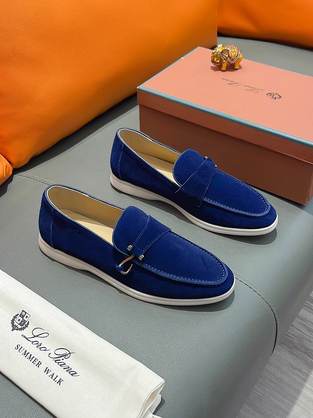 Men's shoes LORO PIANA "LP" P420 Regular size: 38-44 (casual shoes) Product materials: Selected high-mercerized suede upper, comfortable sheepskin lining; original outsole.